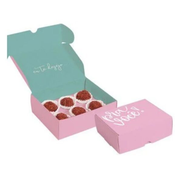 CAIXA PARA 8 PRA VC BRIGADEIROS UN